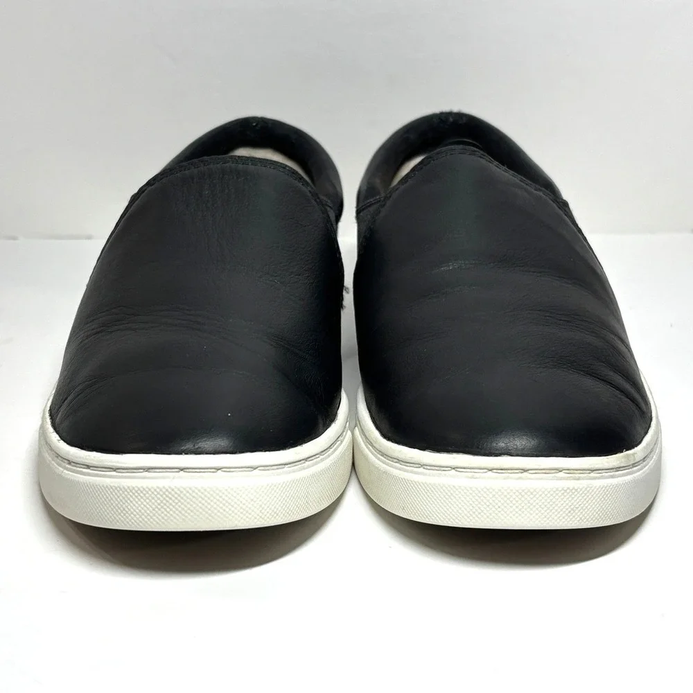 UGG Black Women's 9 Kitlyn Leather Slip On Sneakers Shoes Cozy‎ Lined